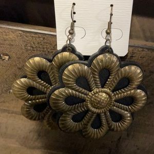New Dangle Flower Earrings